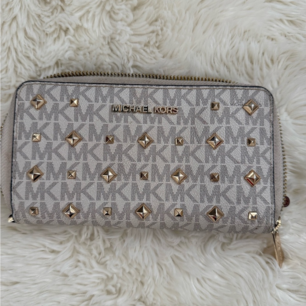 Michael Kors Beige and Gold Studded Wallet
